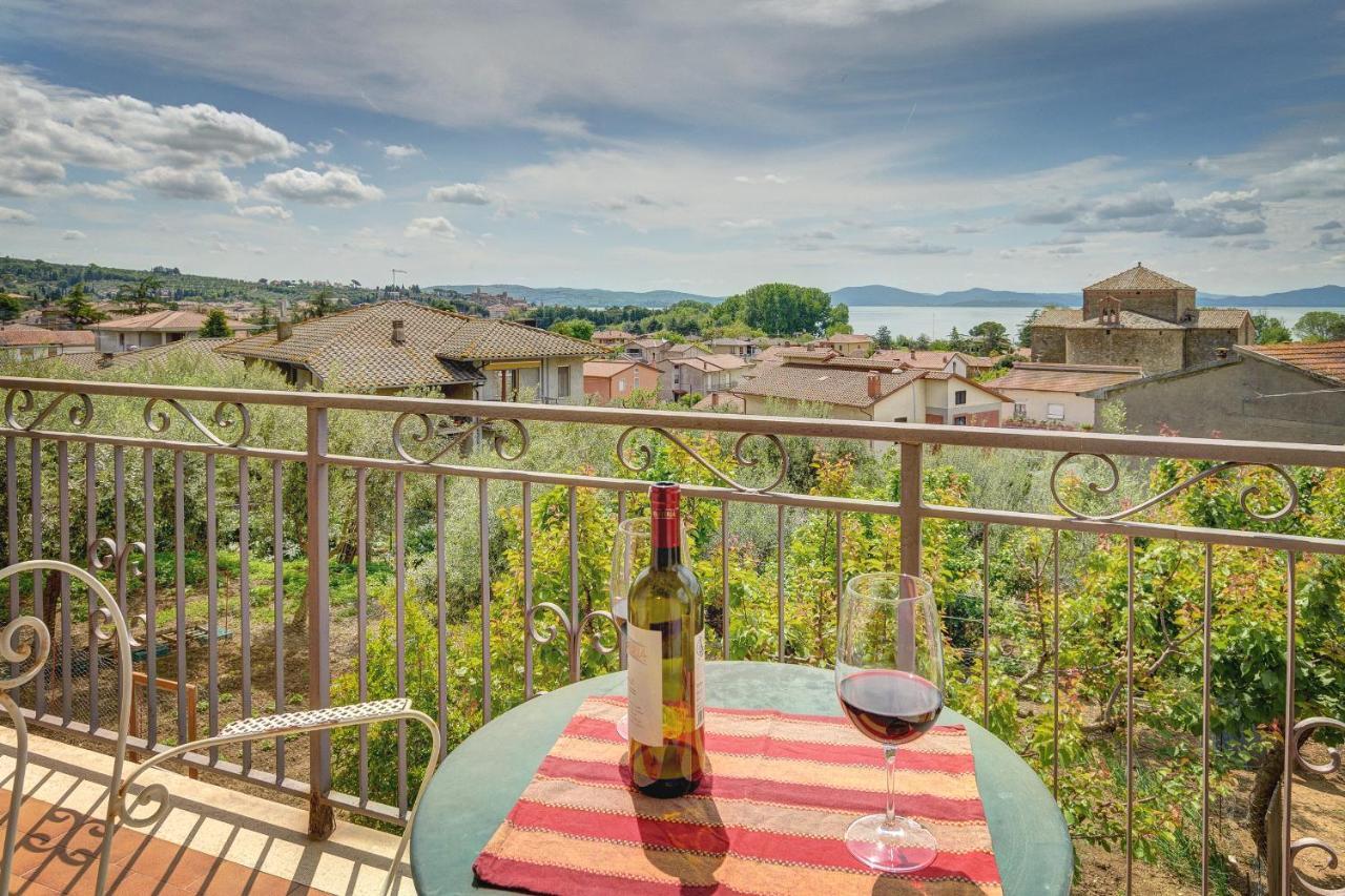 Appartamento Luisa - Vista Lago Passignano sul Trasimeno Exteriör bild